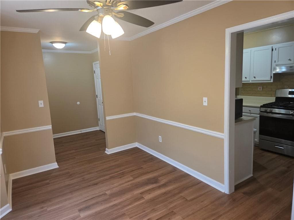 3 bedroom, 3 bathroom, 1,426 sq ft townhouse for rent at 5595 Wells Circle, Stone Mountain, GA 30087 for $1,800 a month — photo 3
