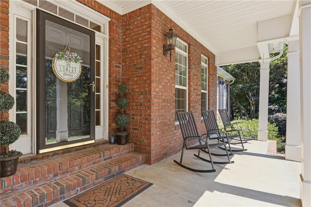 4 bedroom, 4 bathroom, 5,320 sq ft single family residence for sale at 287 Laurel Place Drive, Cornelia, GA 30531 — photo 2