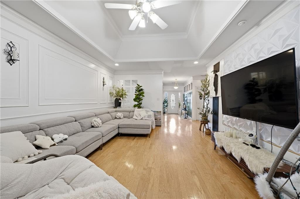 3 bedroom, 2 bathroom, 2,233 sq ft single family residence for sale at 2220 Stockton Walk Lane, Snellville, GA 30078 — photo 7