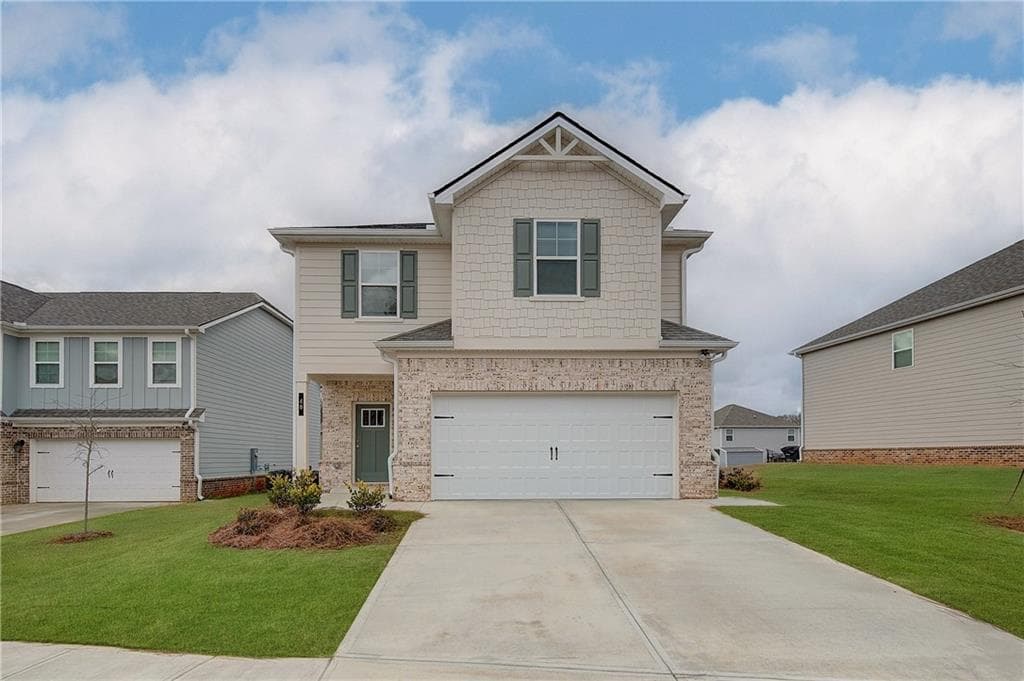 4 bedroom, 3 bathroom, 2,089 sq ft single family residence under contract at 11951 Brightside Parkway, Hampton, GA 30228 — photo 2