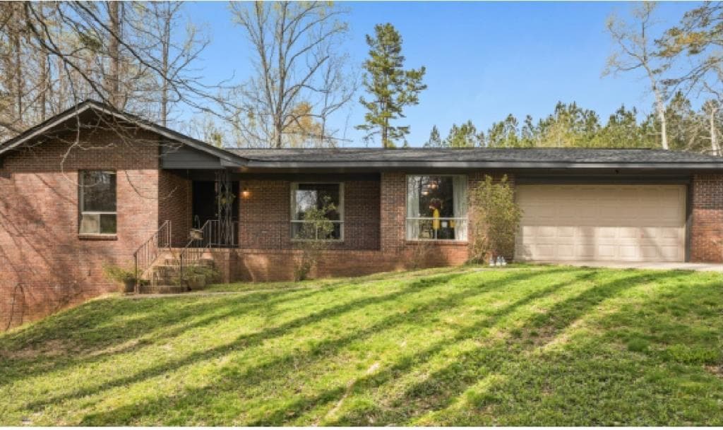 3 bedroom, 2 bathroom, 1,764 sq ft single family residence for sale at 779 Pinehurst Drive, Fairburn, GA 30213