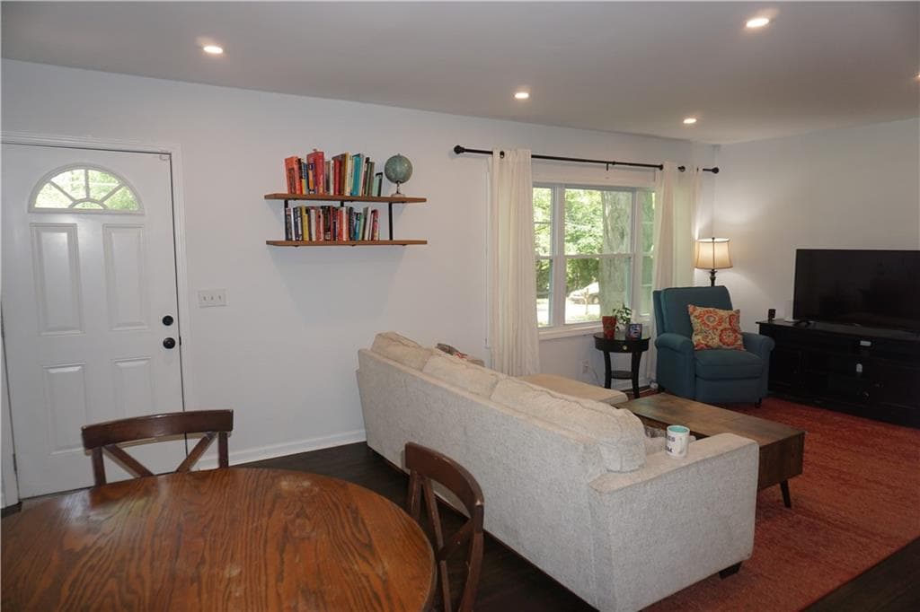 3 bedroom, 2 bathroom, 1,107 sq ft single family residence for rent at 2163 Lilac Lane, Decatur, GA 30032 for $2,150 a month — photo 4