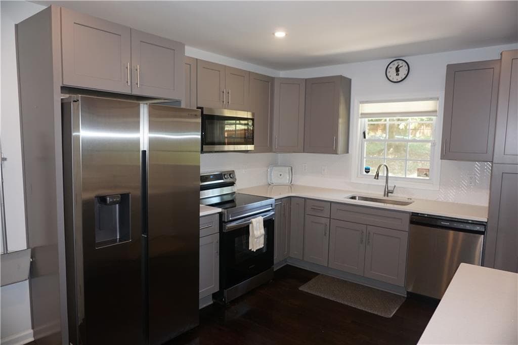 3 bedroom, 2 bathroom, 1,107 sq ft single family residence for rent at 2163 Lilac Lane, Decatur, GA 30032 for $2,150 a month — photo 8