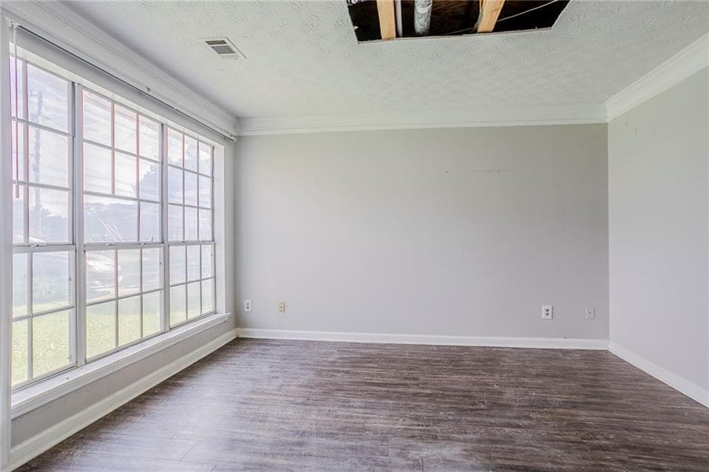 4 bedroom, 3 bathroom, 2,236 sq ft single family residence for sale at 3604 Cameron Hills Place, Ellenwood, GA 30294 — photo 4