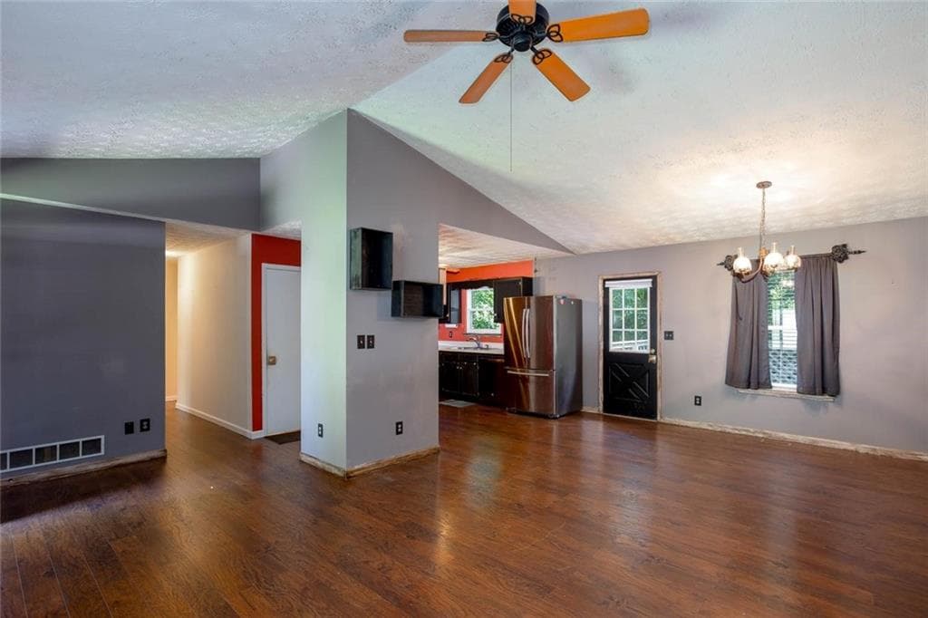 3 bedroom, 2 bathroom, 1,204 sq ft single family residence for sale at 3155 Pritchards Way, Douglasville, GA 30135 — photo 5