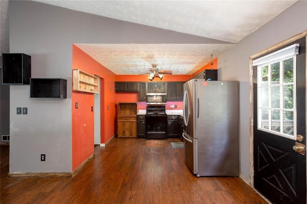 3 bedroom, 2 bathroom, 1,204 sq ft single family residence for sale at 3155 Pritchards Way, Douglasville, GA 30135 — photo 10