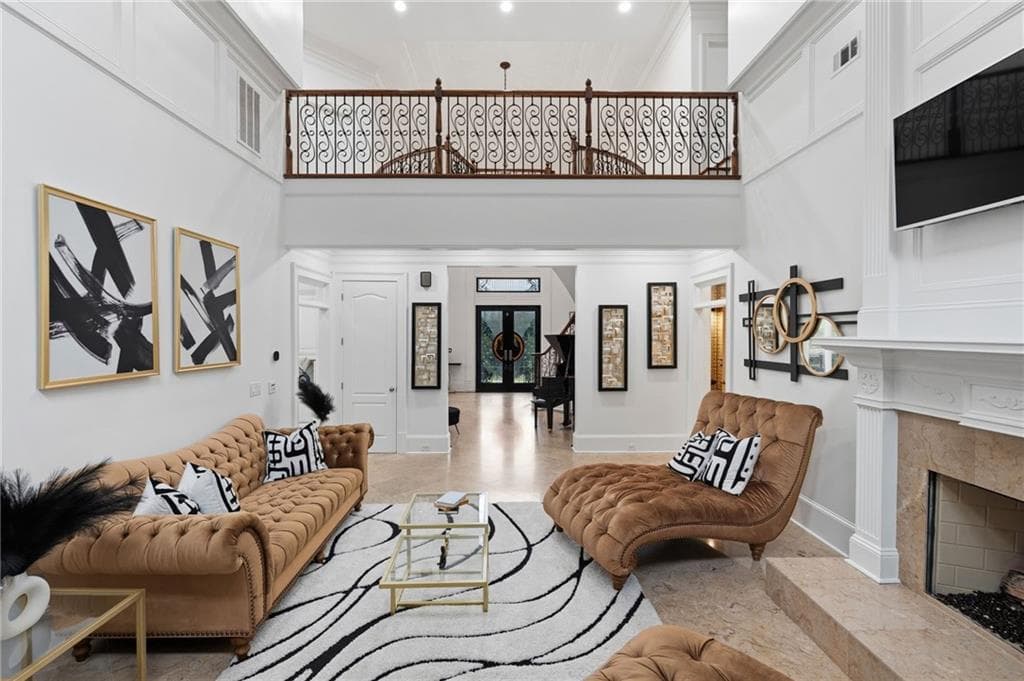 7 bedroom, 9 bathroom, 6,078 sq ft single family residence for sale at 2701 Peyton Spring Circle, Atlanta, GA 30311 — photo 6