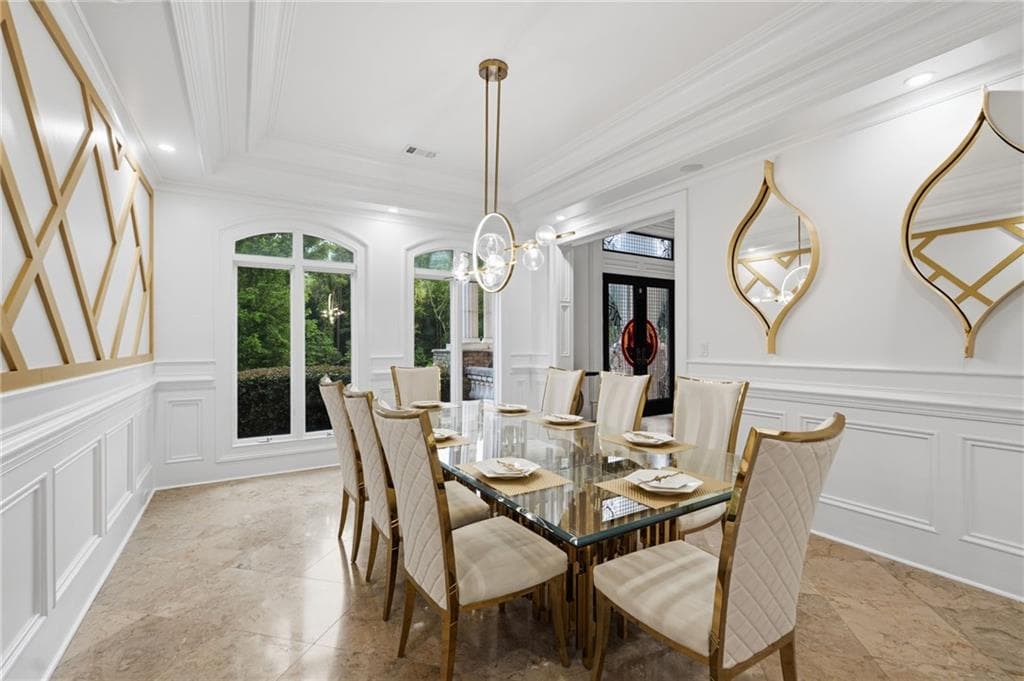 7 bedroom, 9 bathroom, 6,078 sq ft single family residence for sale at 2701 Peyton Spring Circle, Atlanta, GA 30311 — photo 7