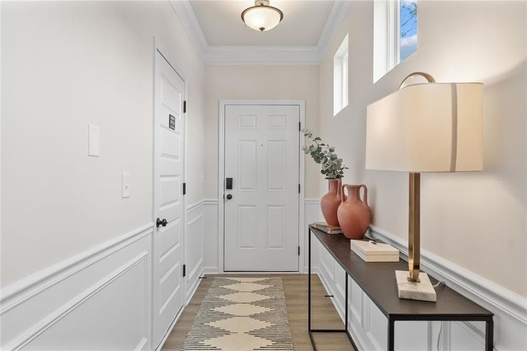3 bedroom, 3 bathroom, 1,912 sq ft townhouse under contract at 312 Rainer Lane 50, Auburn, GA 30011 — photo 2