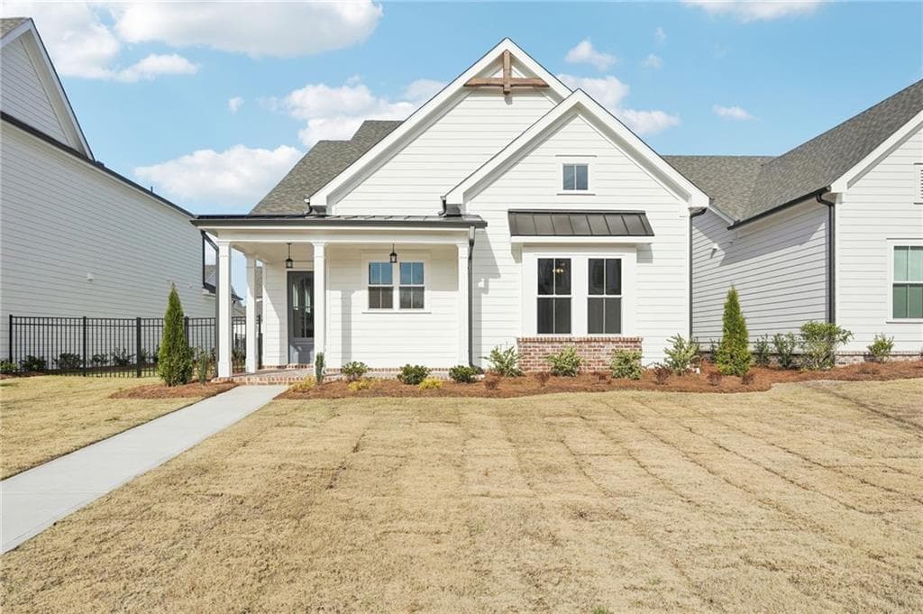 3 bedroom, 4 bathroom, 2,629 sq ft single family residence under contract at 527 Godfrey Drive, Cumming, GA 30040 — photo 2