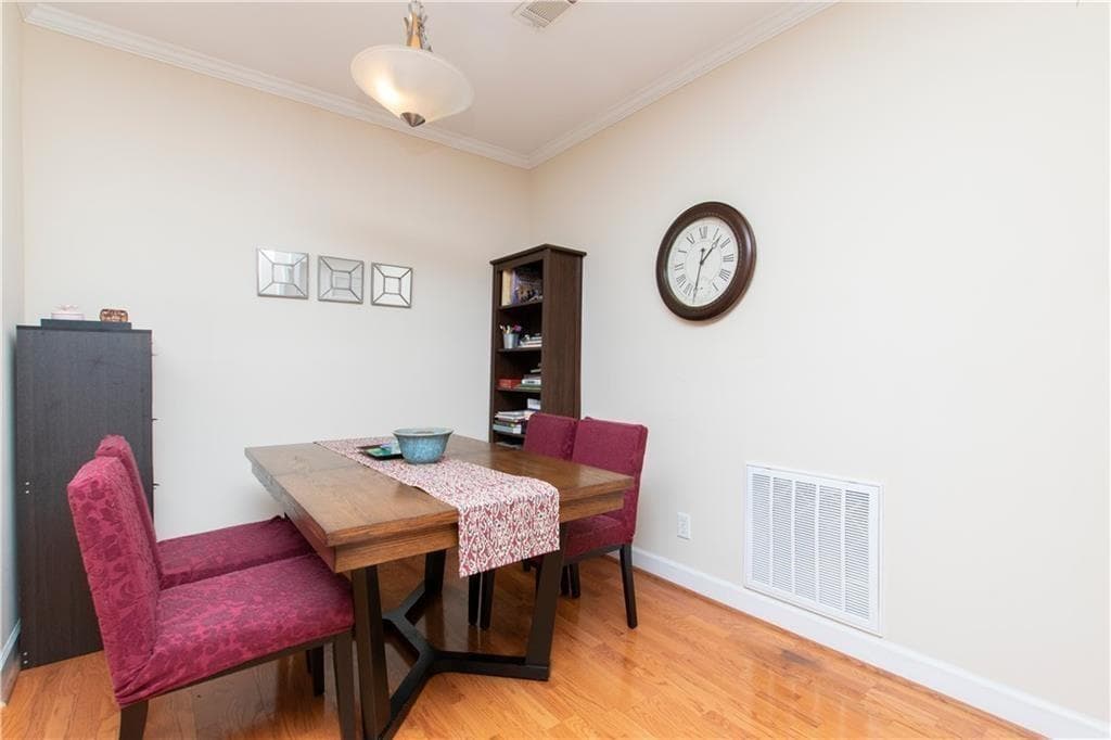 2 bedroom, 2 bathroom condominium for rent at 2921 Lenox Road 309, Atlanta, GA 30324 for $1,950 a month — photo 8