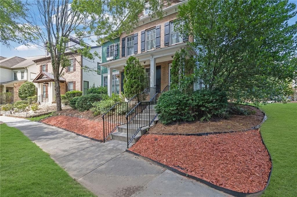 4 bedroom, 4 bathroom, 2,574 sq ft single family residence under contract at 3870 Baxley Pine Trail, Suwanee, GA 30024 — photo 2