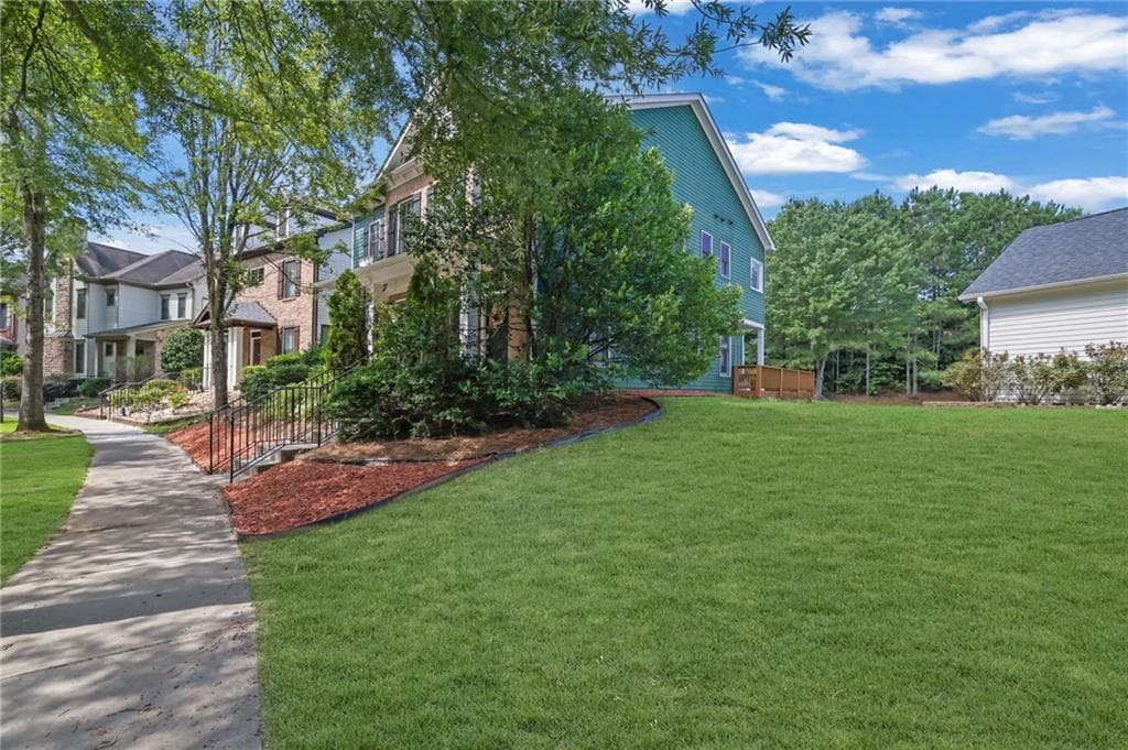 4 bedroom, 4 bathroom, 2,574 sq ft single family residence under contract at 3870 Baxley Pine Trail, Suwanee, GA 30024 — photo 4