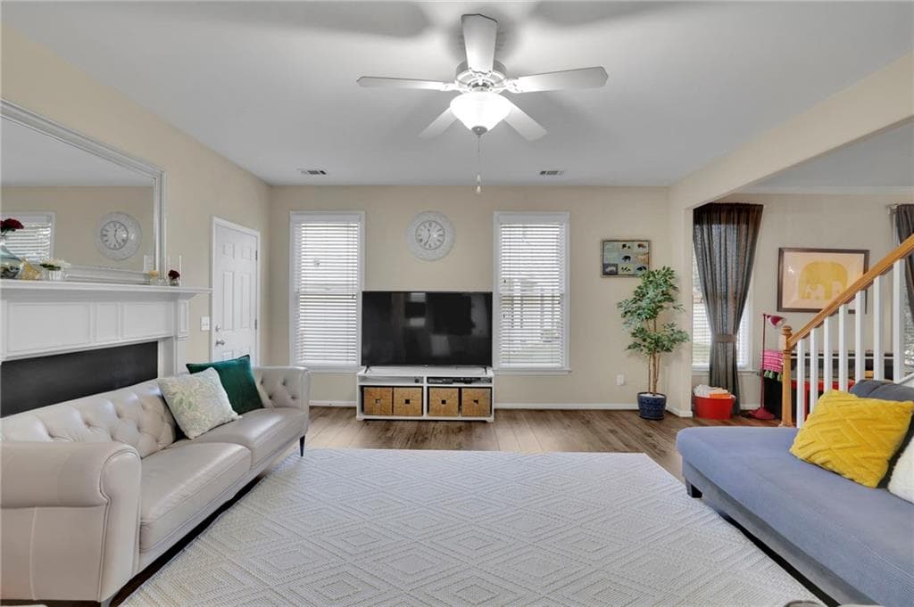 4 bedroom, 4 bathroom, 2,574 sq ft single family residence under contract at 3870 Baxley Pine Trail, Suwanee, GA 30024 — photo 6