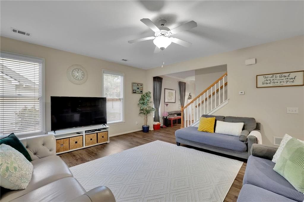 4 bedroom, 4 bathroom, 2,574 sq ft single family residence under contract at 3870 Baxley Pine Trail, Suwanee, GA 30024 — photo 9