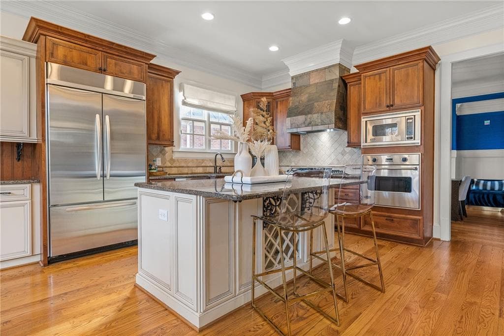 4 bedroom, 6 bathroom, 4,695 sq ft single family residence for sale at 2601 Canterbury Trail, Atlanta, GA 30324 — photo 7