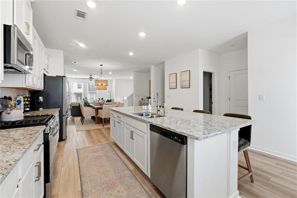 4 bedroom, 4 bathroom, 2,422 sq ft townhouse for sale at 336 Cornett Way, Lawrenceville, GA 30046 — photo 10