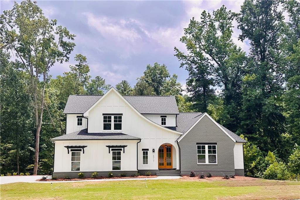 3 bedroom, 4 bathroom, 2,551 sq ft single family residence for rent at 6312 Woodstock Rd, Acworth, GA 30102 for $3,000 a month — photo 1 of 52