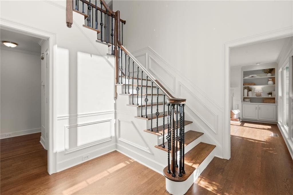 5 bedroom, 5 bathroom, 5,160 sq ft single family residence for sale at 871 Chestnut Lake Drive, Marietta, GA 30068 — photo 3