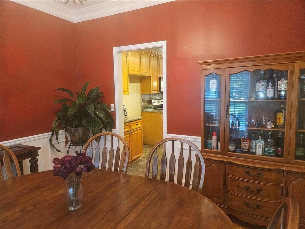 4 bedroom, 3 bathroom, 2,853 sq ft single family residence for rent at 2545 Cobble Creek Lane, Grayson, GA 30017 for $1,800 a month — photo 10