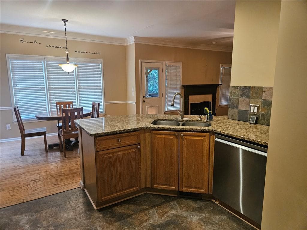 4 bedroom, 3 bathroom, 2,853 sq ft single family residence for rent at 2545 Cobble Creek Lane, Grayson, GA 30017 for $1,800 a month — photo 7