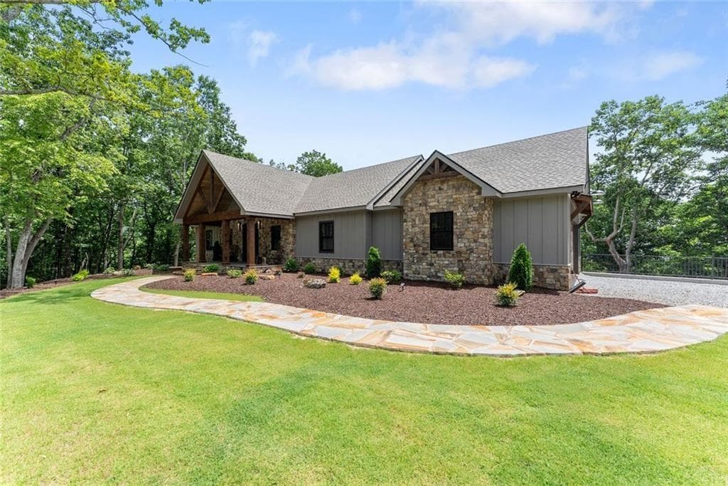 4 bedroom, 3 bathroom, 3,513 sq ft single family residence for sale at 1055 S Laceola Road, Cleveland, GA 30528 — photo 4