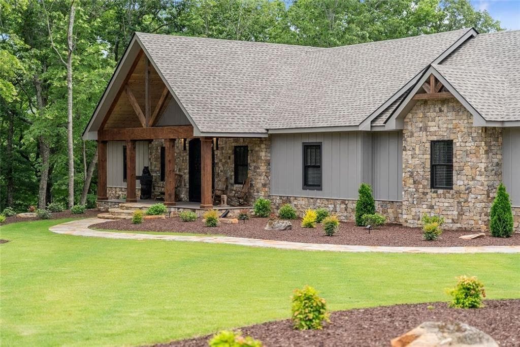 4 bedroom, 3 bathroom, 3,513 sq ft single family residence for sale at 1055 S Laceola Road, Cleveland, GA 30528 — photo 6