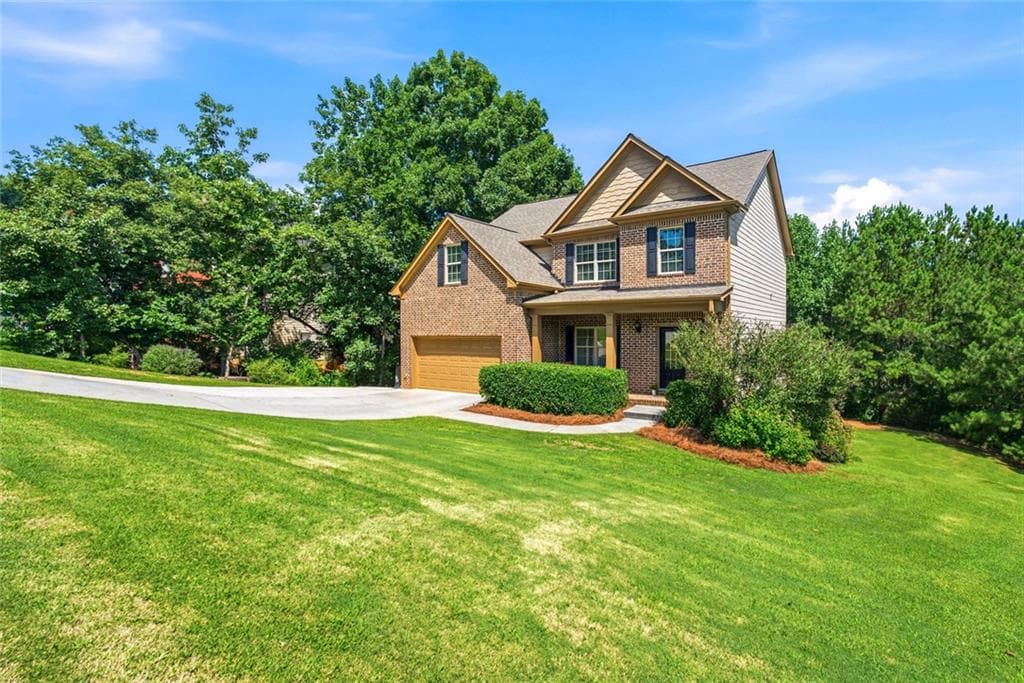 4 bedroom, 5 bathroom, 2,428 sq ft single family residence for sale at 905 Maple Creek Court, Loganville, GA 30052 — photo 3