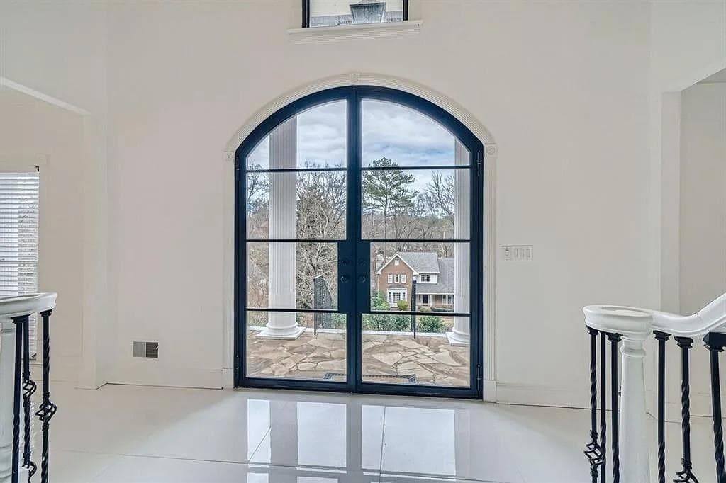 4 bedroom, 4 bathroom, 4,935 sq ft single family residence for rent at 425-A Ferry Landing, Atlanta, GA 30328 for $5,500 a month — photo 4