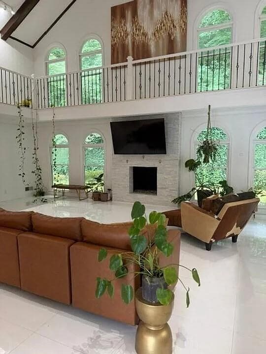 4 bedroom, 4 bathroom, 4,935 sq ft single family residence for rent at 425-A Ferry Landing, Atlanta, GA 30328 for $5,500 a month — photo 9