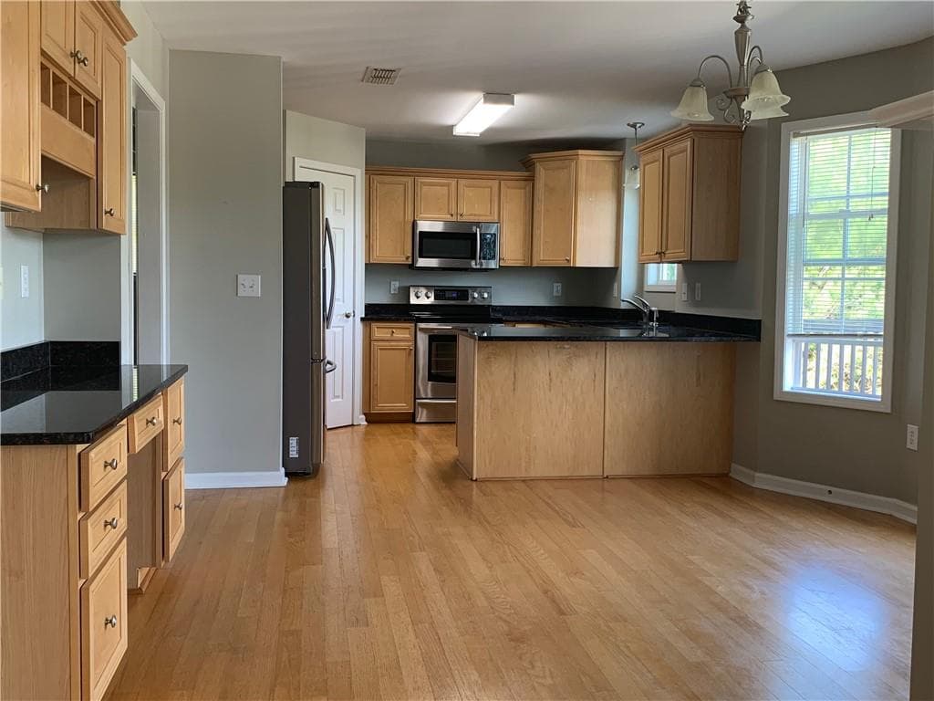 3 bedroom, 3 bathroom, 2,465 sq ft single family residence for rent at 12 Finn Way, Dallas, GA 30132 for $2,000 a month — photo 4