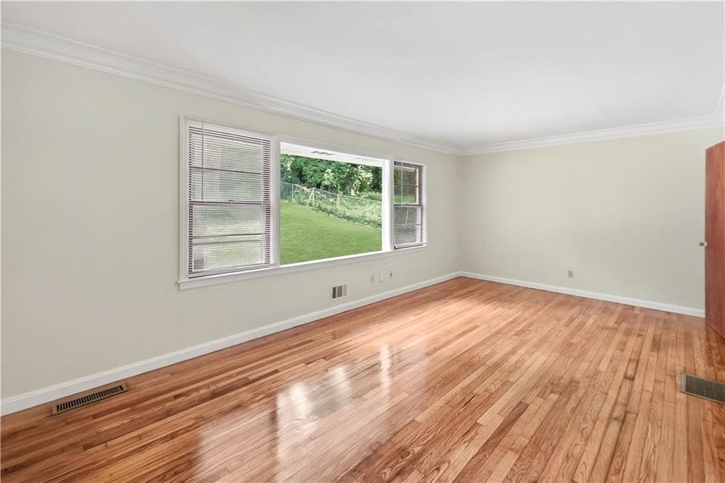 3 bedroom, 2 bathroom, 1,186 sq ft single family residence for rent at 2798 Dearwood Drive, Atlanta, GA 30315 for $1,350 a month — photo 5