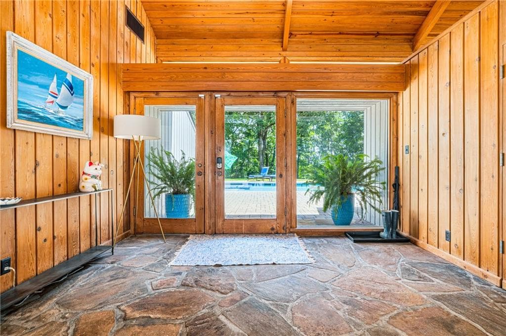 5 bedroom, 5 bathroom, 4,681 sq ft single family residence under contract at 4411 Sentinel Post Road, Atlanta, GA 30327 — photo 6