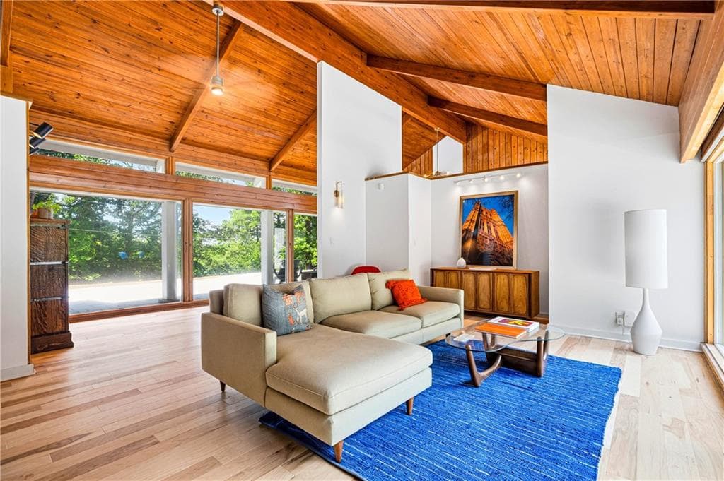 5 bedroom, 5 bathroom, 4,681 sq ft single family residence under contract at 4411 Sentinel Post Road, Atlanta, GA 30327 — photo 8
