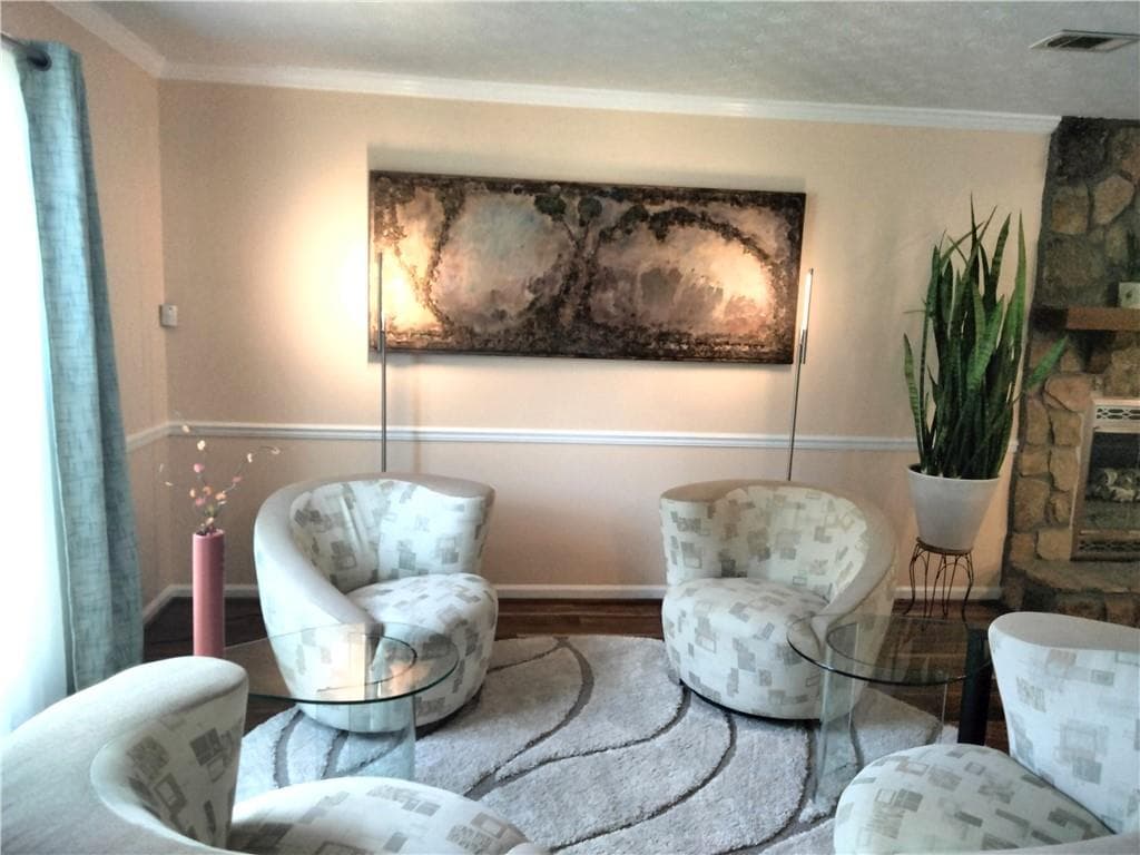 4 bedroom, 3 bathroom, 1,984 sq ft single family residence for sale at 6697 Gunstock Lane, Tucker, GA 30084 — photo 6