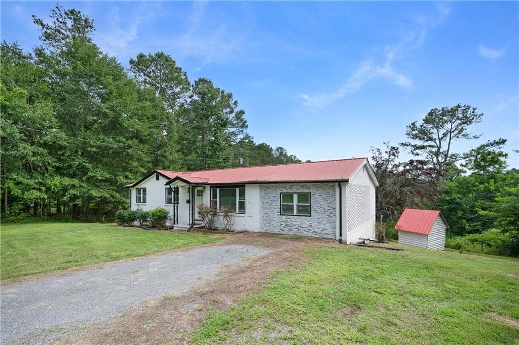 3 bedroom, 1 bathroom, 1,188 sq ft single family residence for sale at 1945 Big Ridge Road, Talking Rock, GA 30175 — photo 3