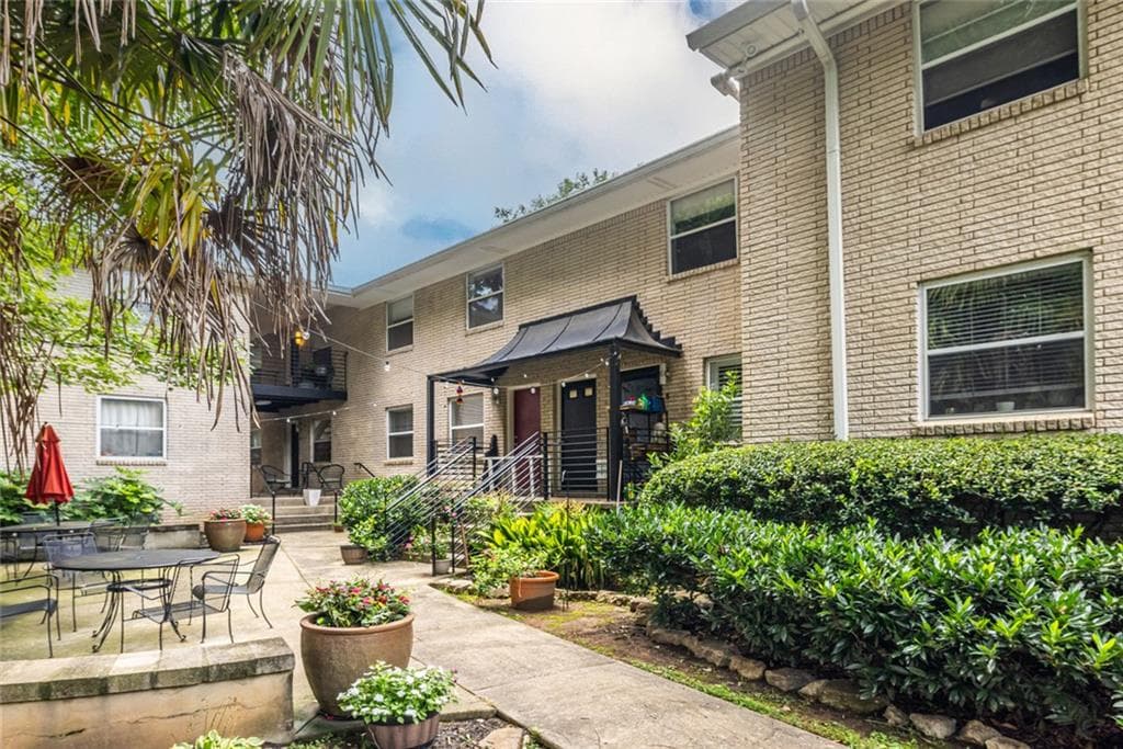 2 bedroom, 1 bathroom, 750 sq ft condominium for sale at 575 Flat Shoals Avenue 8, Atlanta, GA 30316