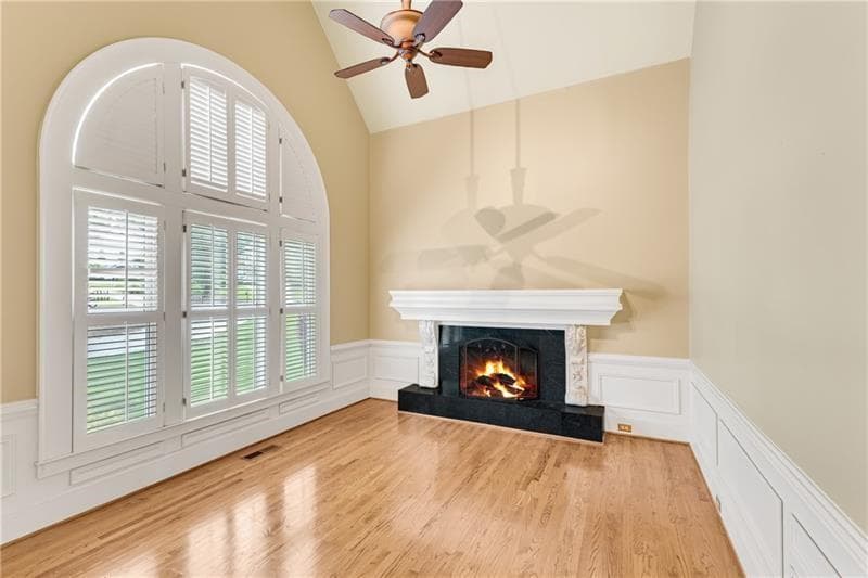 7 bedroom, 5 bathroom, 6,095 sq ft single family residence for sale at 1006 Quaker Ridge Way, Johns Creek, GA 30097 — photo 5