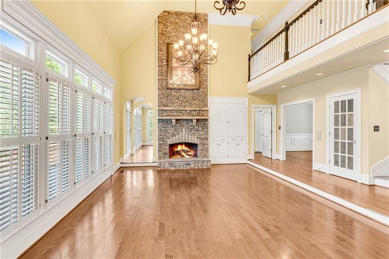 7 bedroom, 5 bathroom, 6,095 sq ft single family residence for sale at 1006 Quaker Ridge Way, Johns Creek, GA 30097 — photo 8