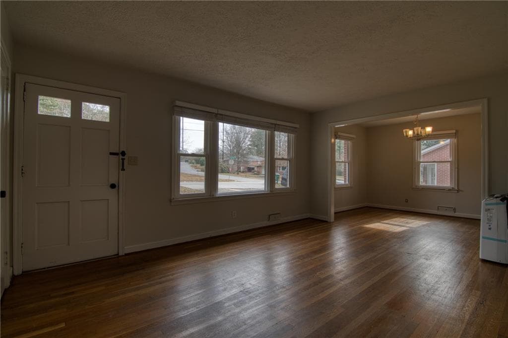 3 bedroom, 1 bathroom, 1,125 sq ft single family residence for rent at 2232 Old Spring Road, Smyrna, GA 30080 for $1,800 a month — photo 9