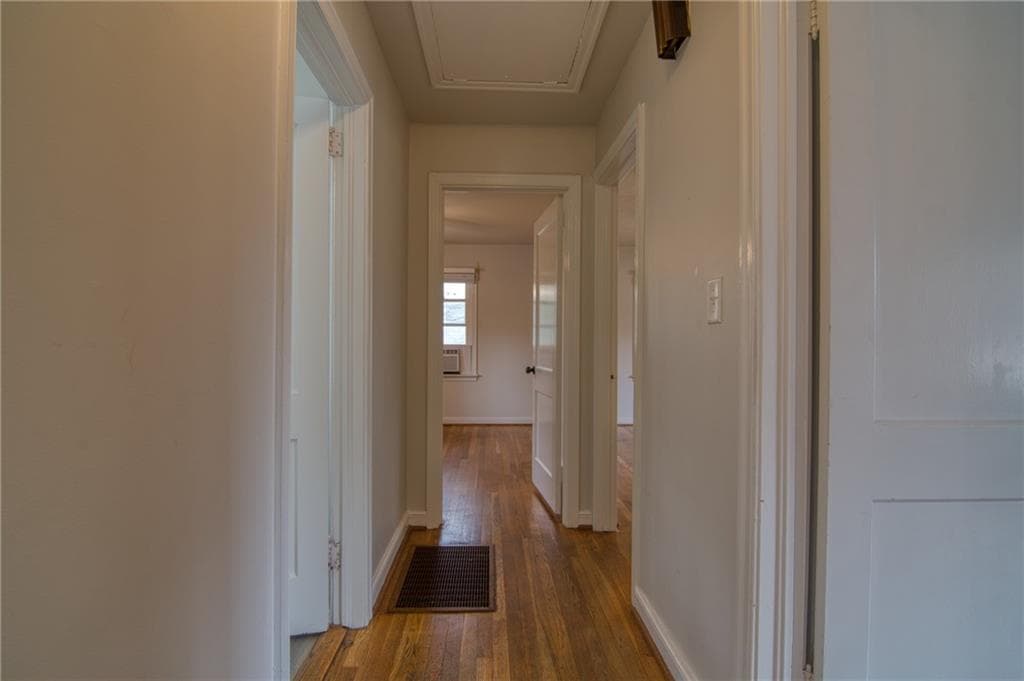 3 bedroom, 1 bathroom, 1,125 sq ft single family residence for rent at 2232 Old Spring Road, Smyrna, GA 30080 for $1,800 a month — photo 10