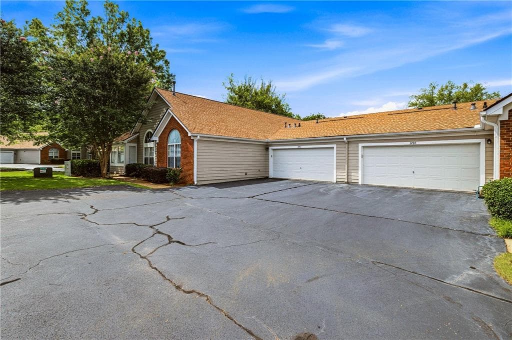 3 bedroom, 2 bathroom, 1,493 sq ft condominium for sale at 3783 Vineyards Lake Circle 21, Kennesaw, GA 30144 — photo 3