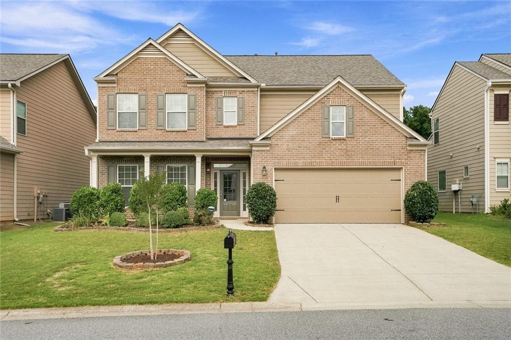 4 bedroom, 3 bathroom, 2,904 sq ft single family residence under contract at 5050 Brierstone Drive, Alpharetta, GA 30004 — photo 3