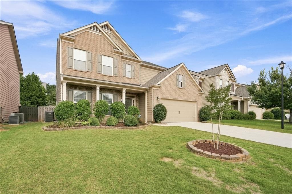 4 bedroom, 3 bathroom, 2,904 sq ft single family residence under contract at 5050 Brierstone Drive, Alpharetta, GA 30004 — photo 6