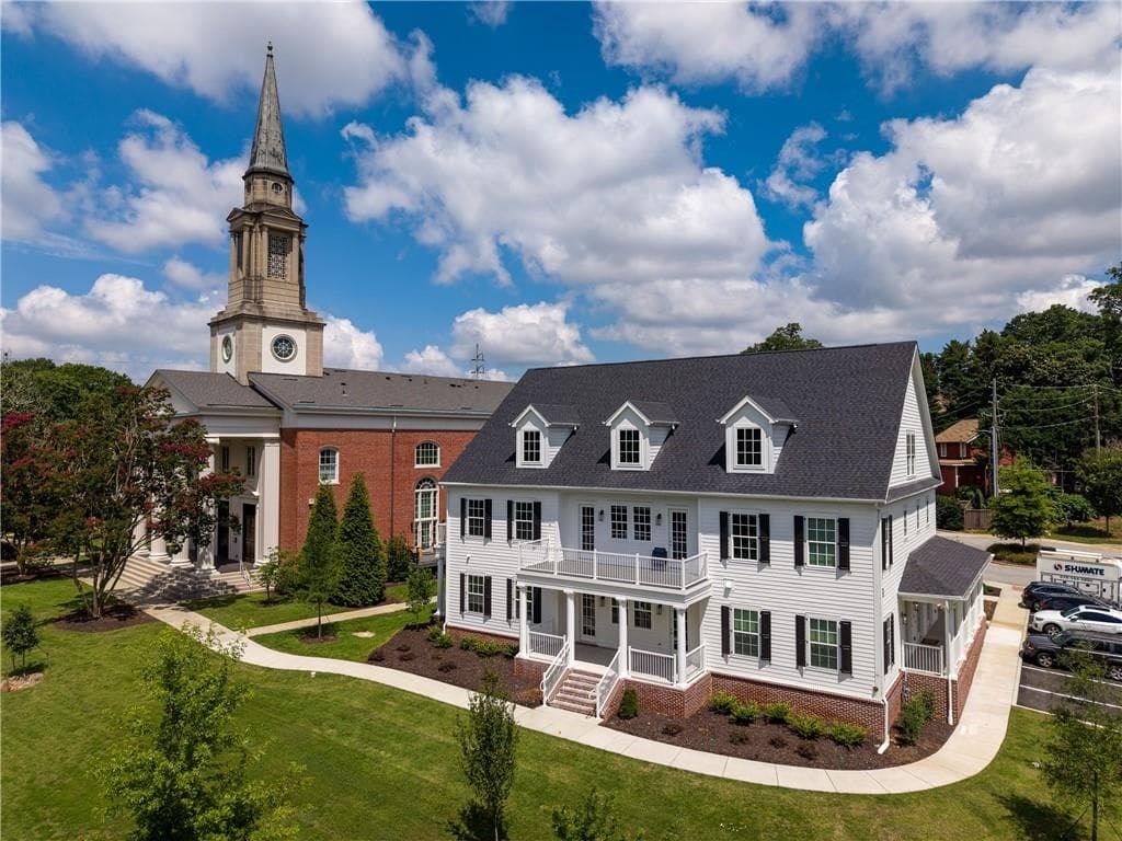 3 bedroom, 3 bathroom, 2,384 sq ft condominium for sale at 1200 Ponce De Leon Avenue B1, Atlanta, GA 30306 — photo 3