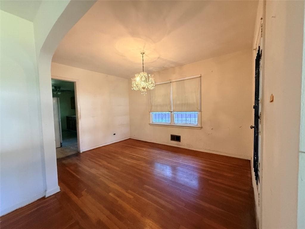 3 bedroom, 2 bathroom, 1,274 sq ft single family residence under contract at 104 Willis Mill Road, Atlanta, GA 30311 — photo 5