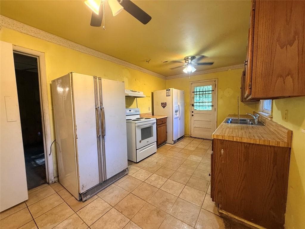 3 bedroom, 2 bathroom, 1,274 sq ft single family residence under contract at 104 Willis Mill Road, Atlanta, GA 30311 — photo 9
