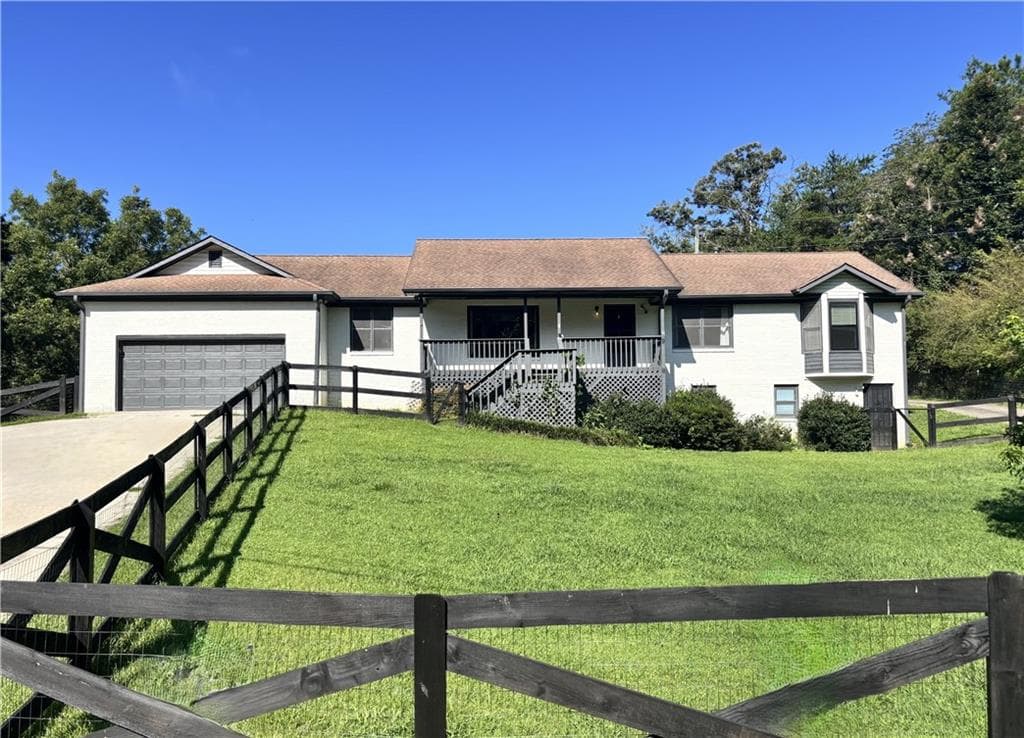 3 bedroom, 3 bathroom, 2,448 sq ft single family residence for rent at 462 Gibson Trail, Jasper, GA 30143 for $2,500 a month — photo 1 of 52