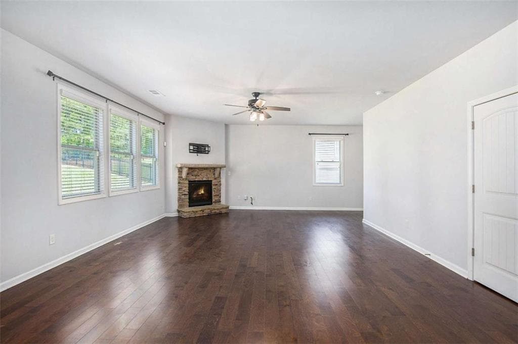 4 bedroom, 4 bathroom, 2,922 sq ft single family residence under contract at 3005 Nicholas Drive, Villa Rica, GA 30180 — photo 3