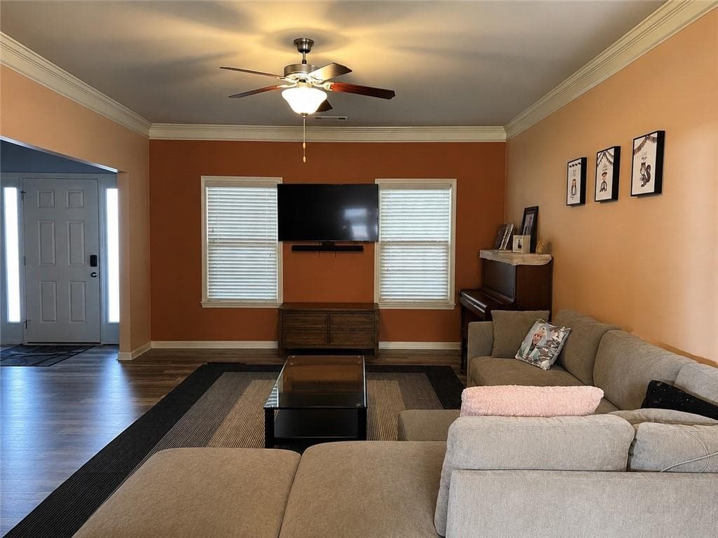 5 bedroom, 5 bathroom, 4,352 sq ft single family residence for sale at 2526 Olney Falls Drive, Braselton, GA 30517 — photo 5
